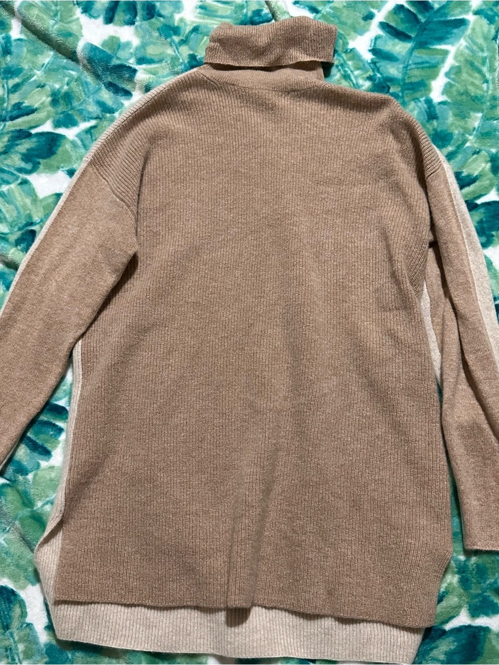 Vineyard Vines Super Soft Cashmere Turtleneck Sweater,XXS